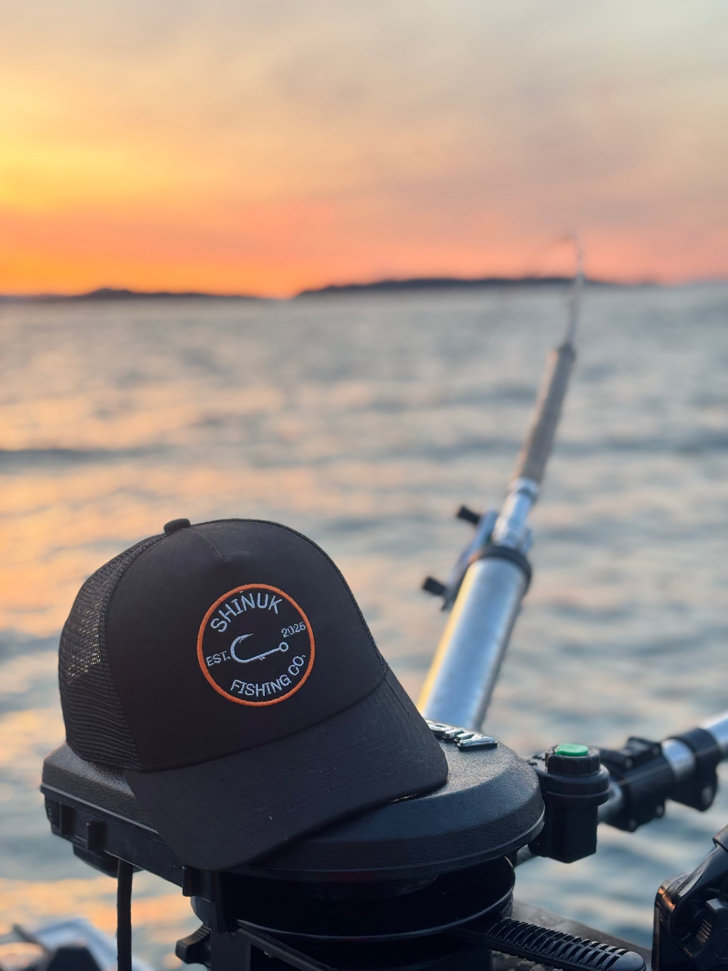 Shinuk OG Black Hook